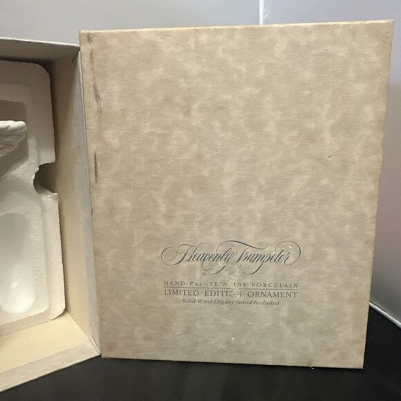 Heavenly Trumpeter 1985 Hallmark Ltd Ed Porcelain Ornament #QX4052 No Stand - Picture 3 of 6